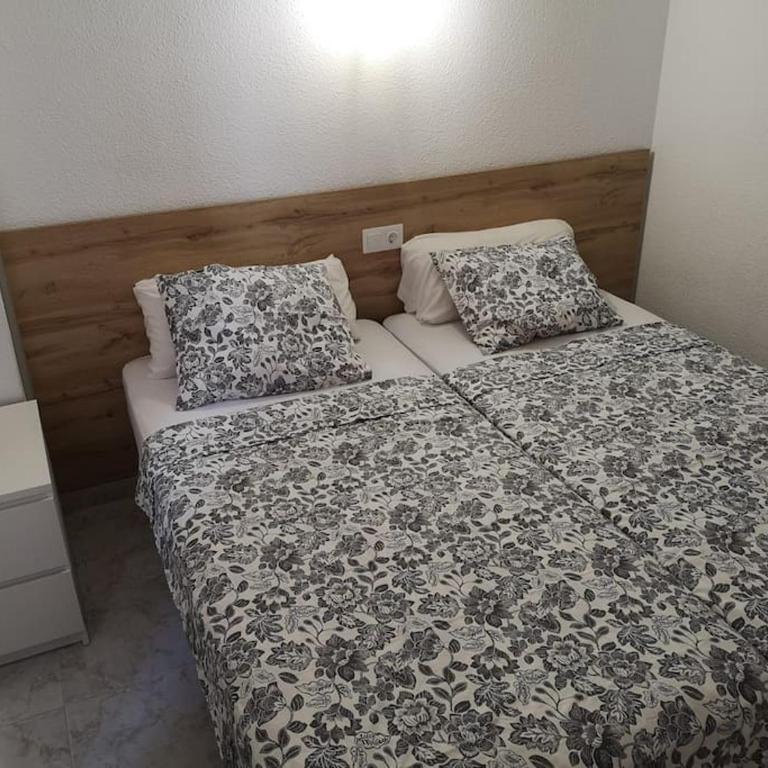 Panoramic Sea Views - Two-Bedroom Apartment - 11