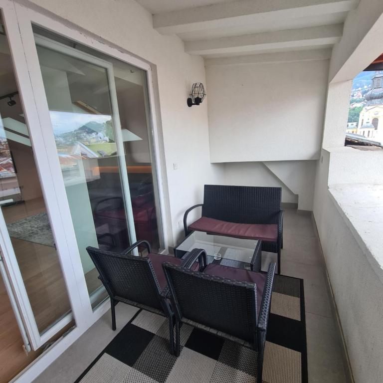 Roofs of Sarajevo - Apartman sa 2 Spavaće Sobe - 19