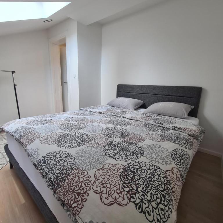 Roofs of Sarajevo - Apartman sa 2 Spavaće Sobe - 28