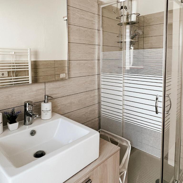 Maderna Charme Apartment - Appartamento con 1 Camera da Letto - 10