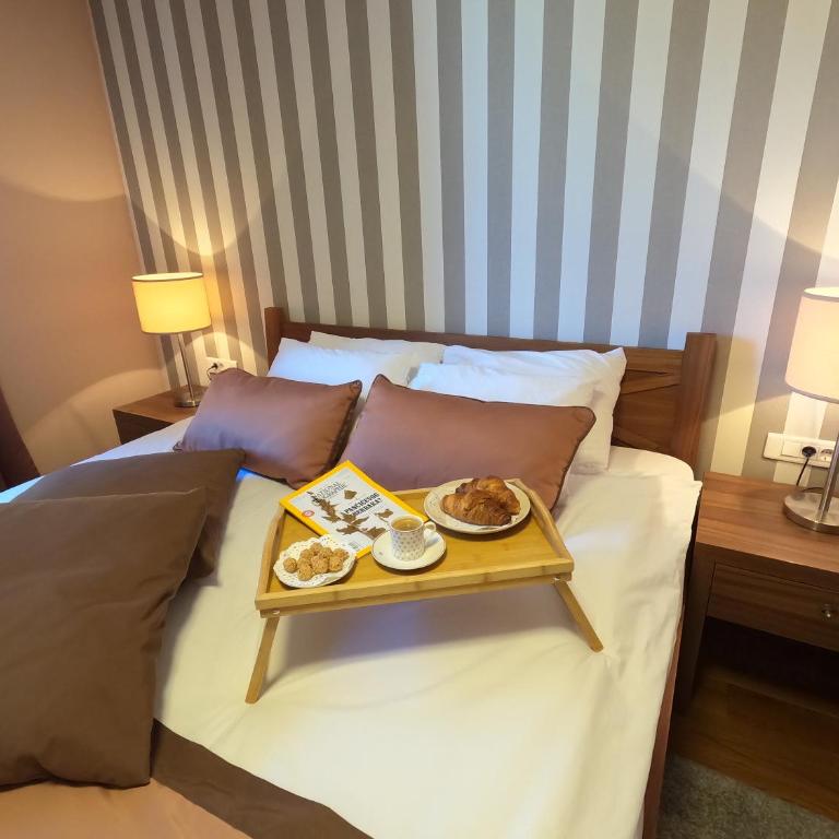 Apartman Peak & Bay - Private host - Aparthotel Vučko Jahorina - Two-Bedroom Apartment - 2