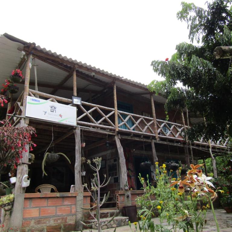 Alojamiento rural pájaros y flores - Habitación Familiar con baño privado - 6