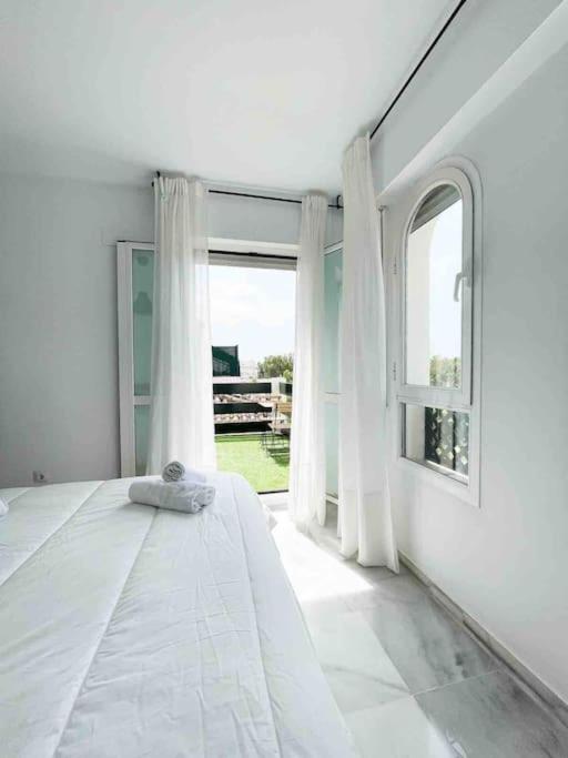 MARBELLA HOME RENTALS - 2BR, 1BTH flat near Puerto Banús - Two-Bedroom Apartment - 8
