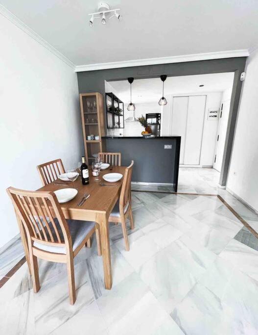 MARBELLA HOME RENTALS - 2BR, 1BTH flat near Puerto Banús - Two-Bedroom Apartment - 9