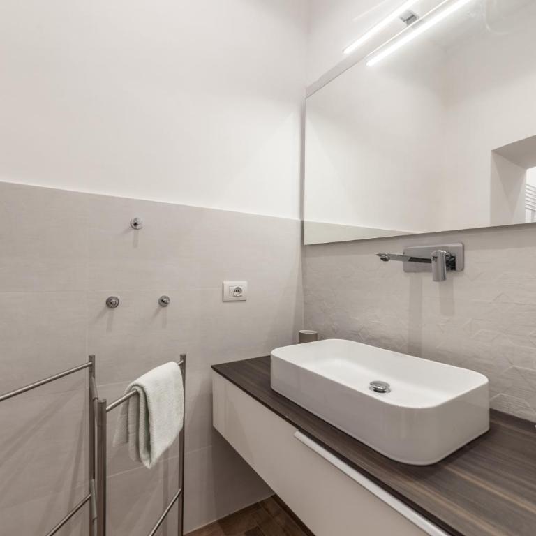 Private apartment - Two-Bedroom Apartment - 10