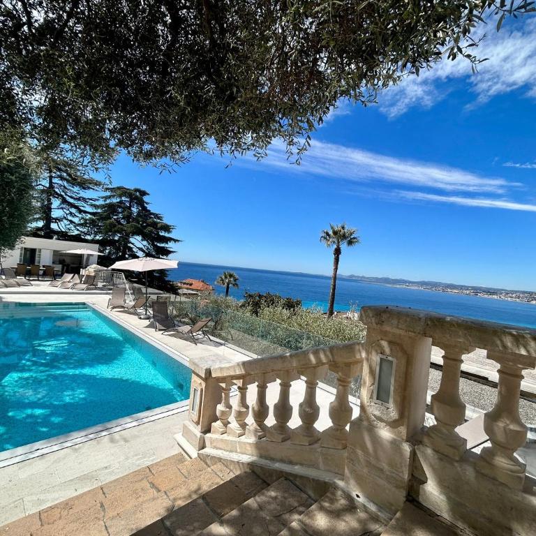 Luxury Villa at Mont Boron, swimming pool overviewing the bay - Villa avec Piscine Privée - 17
