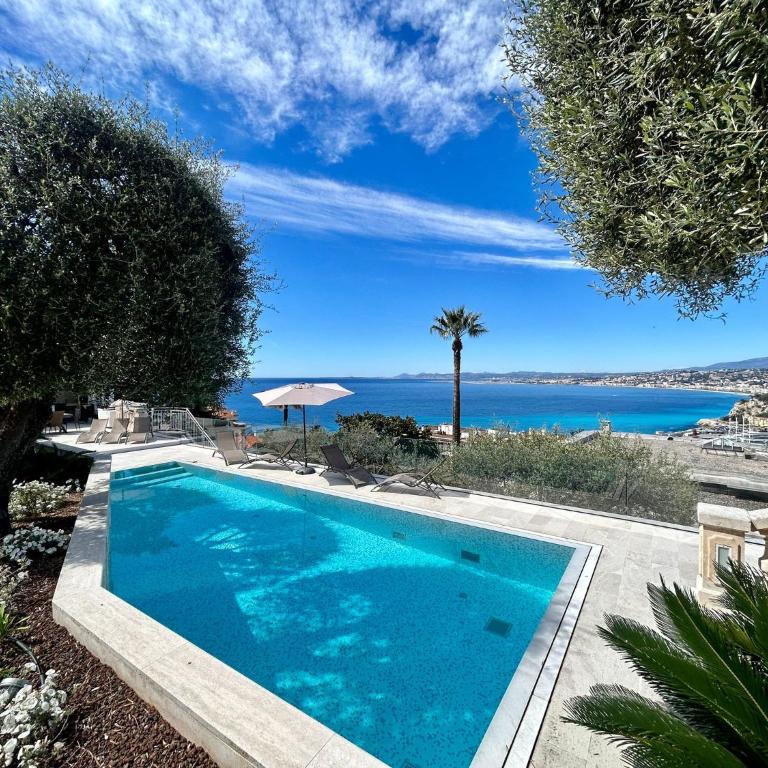Luxury Villa at Mont Boron, swimming pool overviewing the bay - Villa avec Piscine Privée - 16