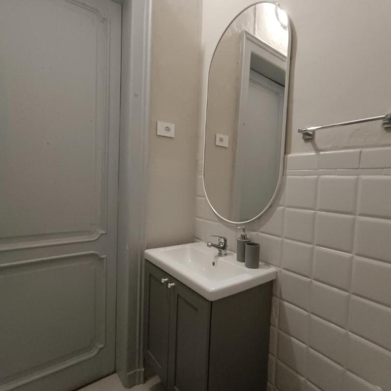 Valentino park suite - One-Bedroom Apartment - 4