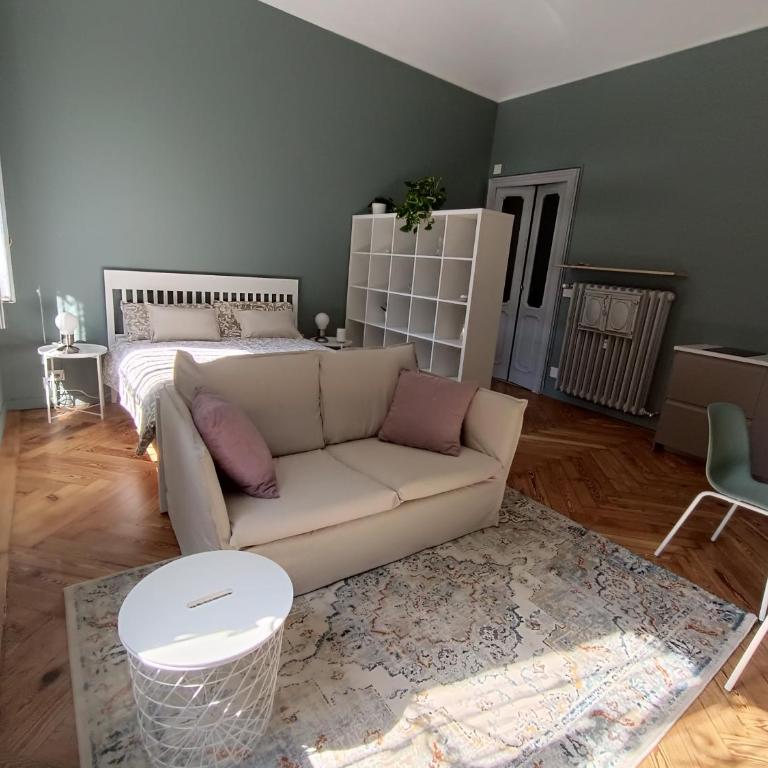 Valentino park suite - One-Bedroom Apartment - 5