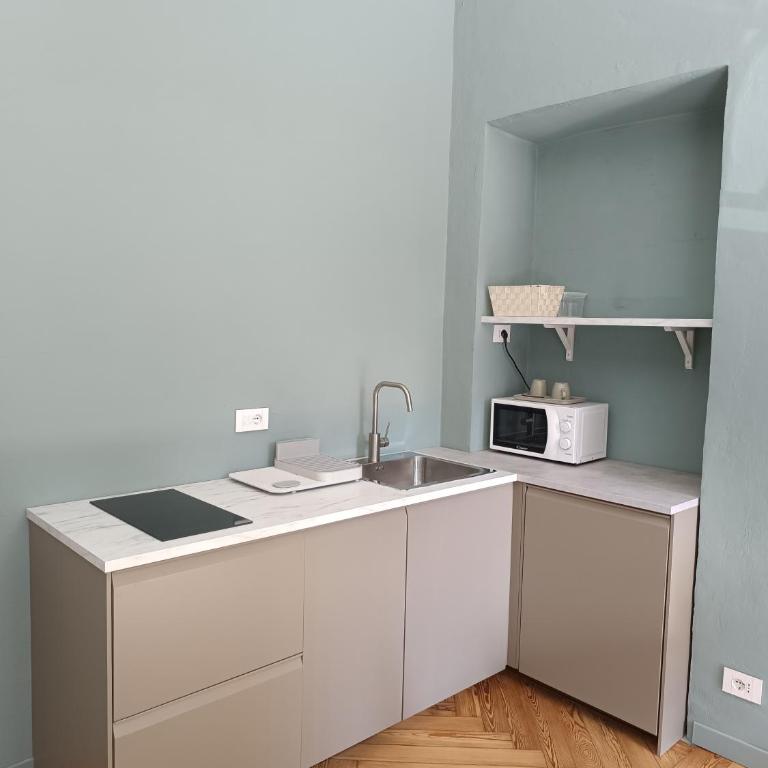 Valentino park suite - One-Bedroom Apartment - 6