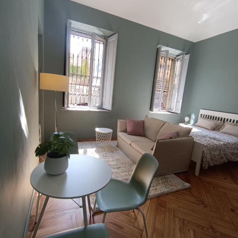 Valentino park suite - One-Bedroom Apartment - 8
