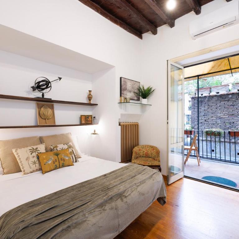 Gesù e Maria Balcony Apt at Spanish Steps - Appartamento con 2 Camere da Letto - 1