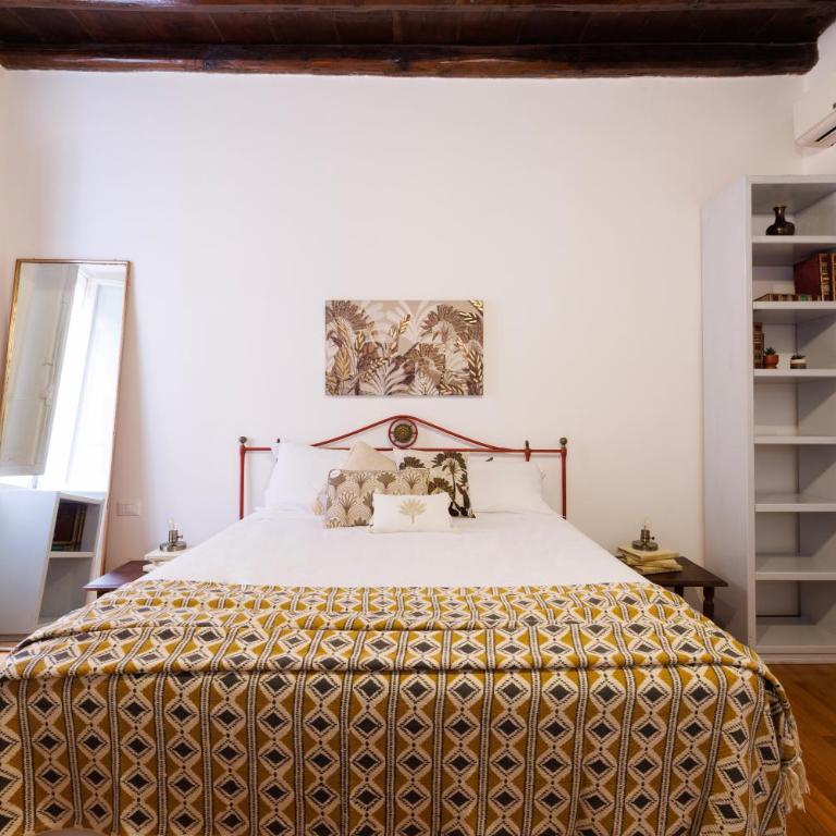 Gesù e Maria Balcony Apt at Spanish Steps - Appartamento con 2 Camere da Letto - 4