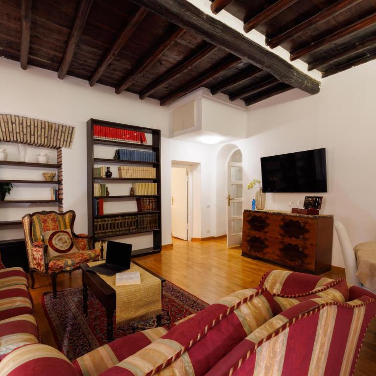 Gesù e Maria Balcony Apt at Spanish Steps - Appartamento con 2 Camere da Letto - 17