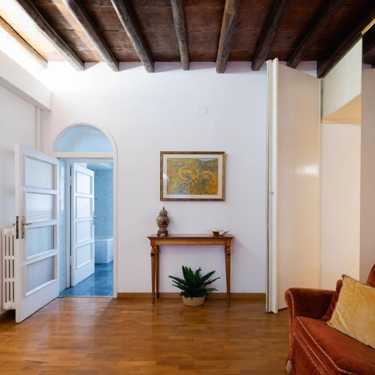 Gesù e Maria Balcony Apt at Spanish Steps - Appartamento con 2 Camere da Letto - 24