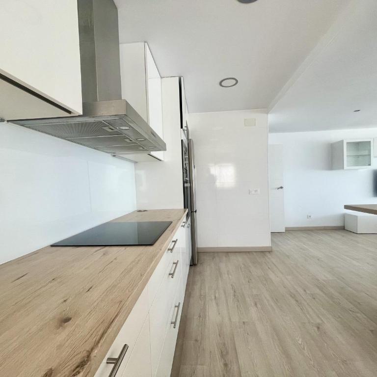 Principado Levante Blueline - Three-Bedroom Apartment - 14