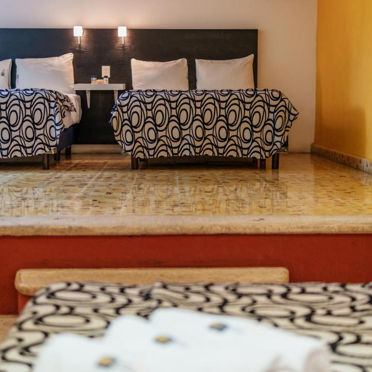 Hotel Santiago - Standard Triple Room - 1