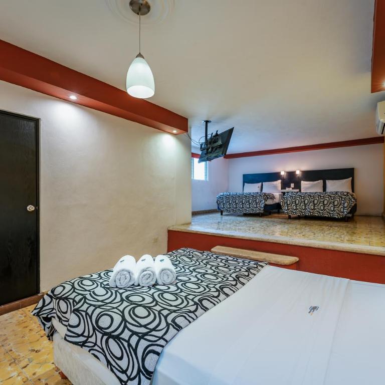 Hotel Santiago - Standard Triple Room - 5