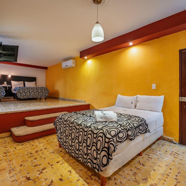 Hotel Santiago - Standard Triple Room - 12