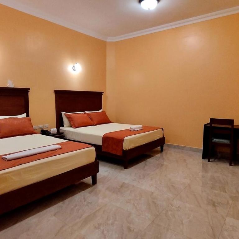 Hostal California Inn - Habitación Doble - 2 camas - 3