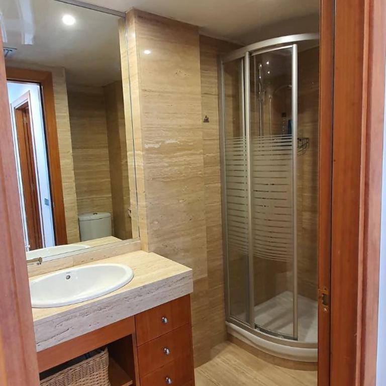 Ático con gran terraza y vistas al mar - Apartamento de 3 dormitorios - 14