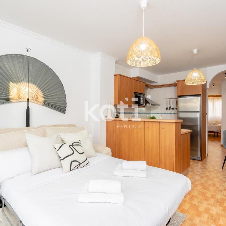 Koti Rentals - Sandy Beach Apartment - Apartamento - 30