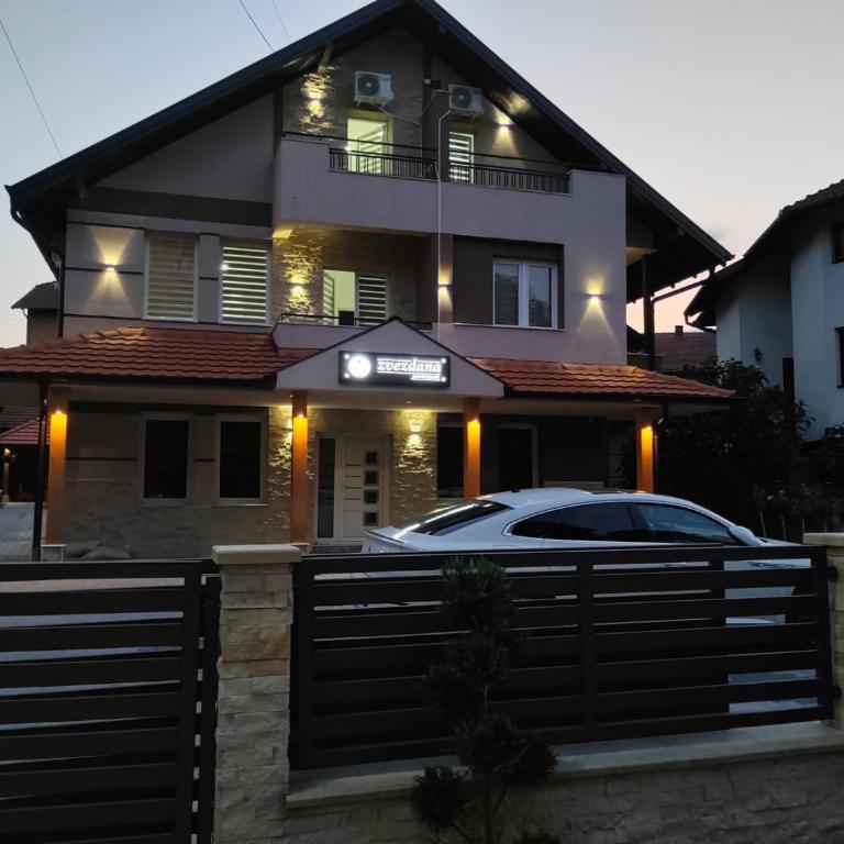 Apartmani Zvezdana - Standardni Trokrevetni Studio - 1