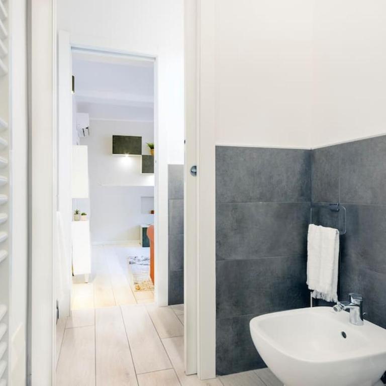 Red Ferrari House - City center - Appartamento con 2 Camere da Letto - 28