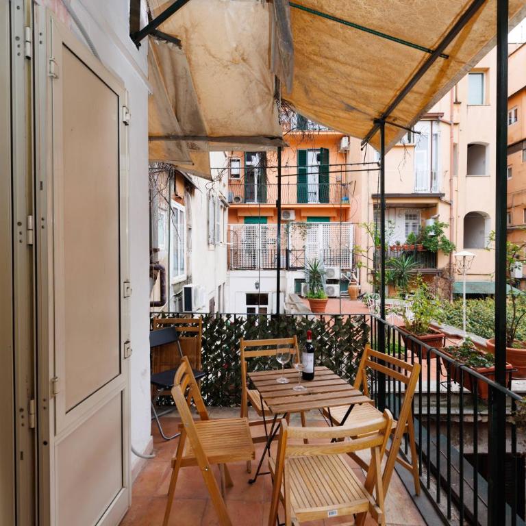Gesù e Maria Balcony Apt at Spanish Steps - Appartamento con 2 Camere da Letto - 37