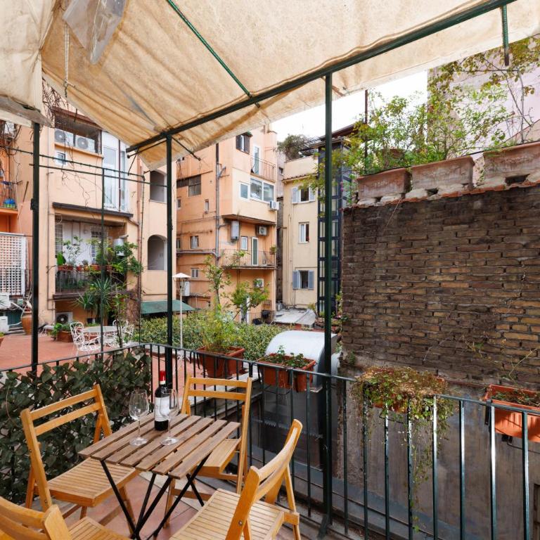 Gesù e Maria Balcony Apt at Spanish Steps - Appartamento con 2 Camere da Letto - 45