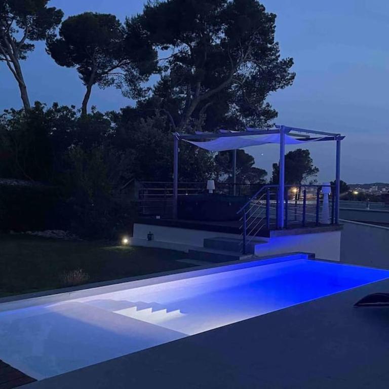 Grand studio dans villa avec garage - Monolocale - 14