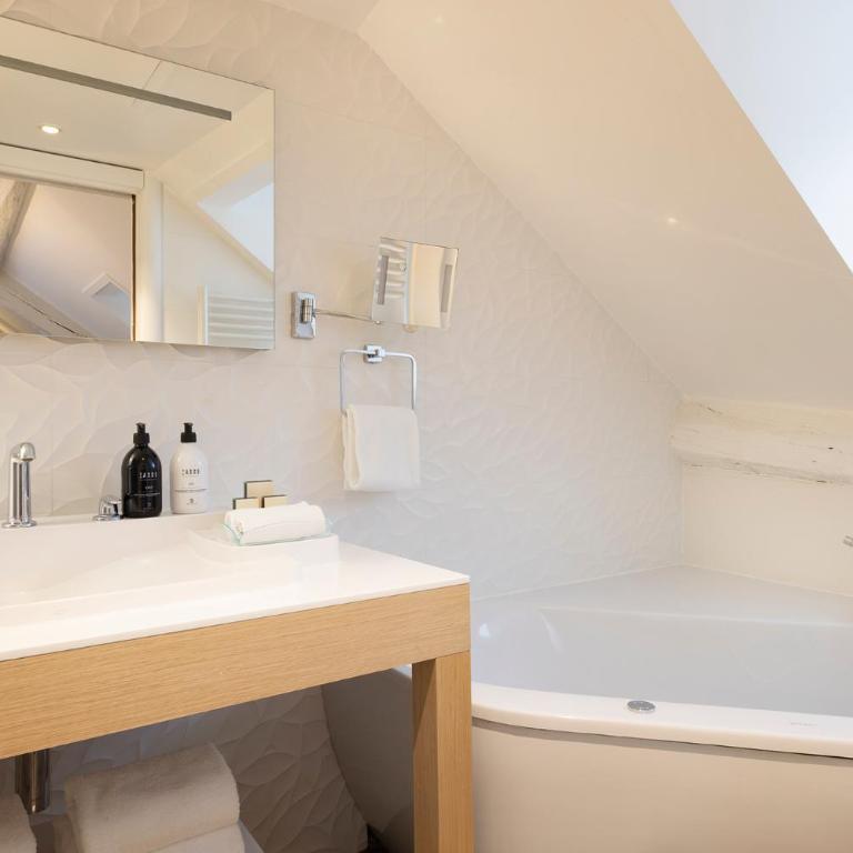 Hotel Chavanel - Suite Junior - 9