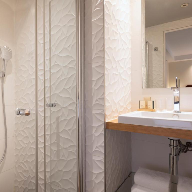 Hotel Chavanel - Chambre Double Classique - 3