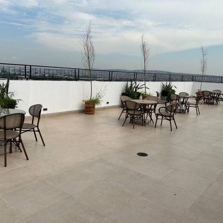 Hermoso Departamento de Lujo cerca del Auditorio Telmex - Apartamento de 2 dormitorios - 42