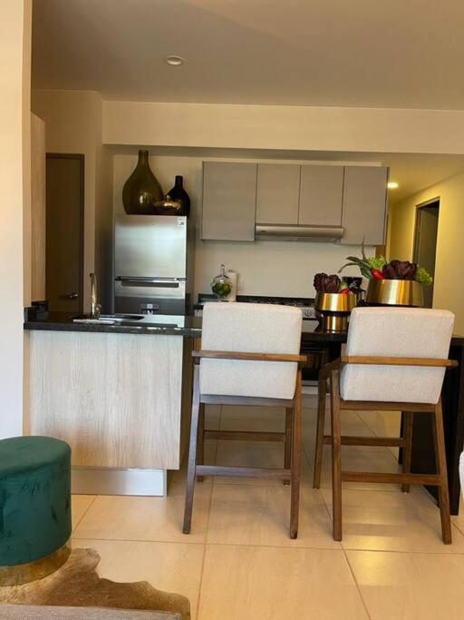 Hermoso Departamento de Lujo cerca del Auditorio Telmex - Apartamento de 2 dormitorios - 10