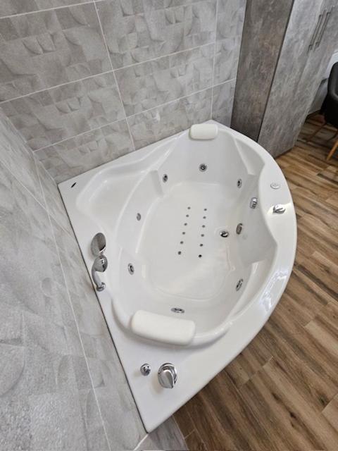 Olympic Apartments Wellness & Spa - Deluks Suite sa Spa Kadom - 4