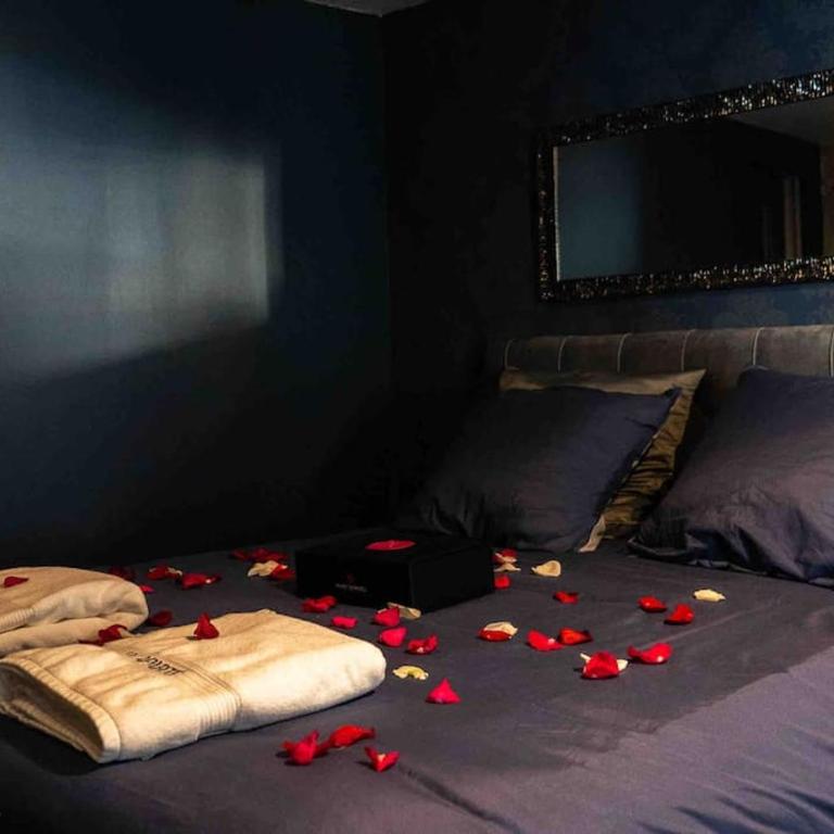 Loveroom En Aparté Caen - One-Bedroom Apartment - 1