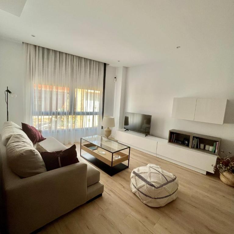 Casa con vistas y piscina privada - Casa Unifamiliar de 3 dormitorios - 9