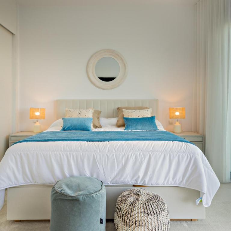 Luxury SeaView 3 bedroom apartment - along Golf course of Finca Cortesin - Apartamento de 3 dormitorios - 10