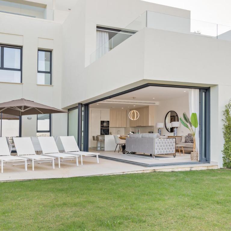 Luxury SeaView 3 bedroom apartment - along Golf course of Finca Cortesin - Apartamento de 3 dormitorios - 1