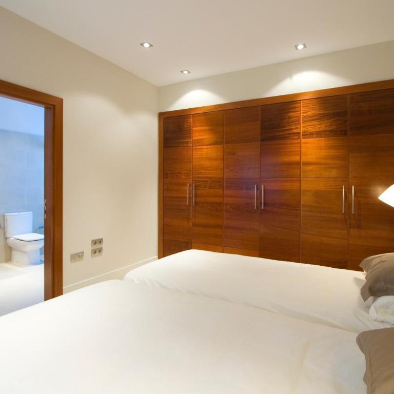 Beautiful Villa Ambar - Three-Bedroom Villa - 29