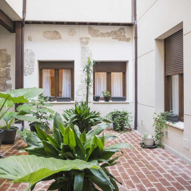 Apartamento Alfileritos 14 by Toledo AP - Apartamento de 2 dormitorios - 28