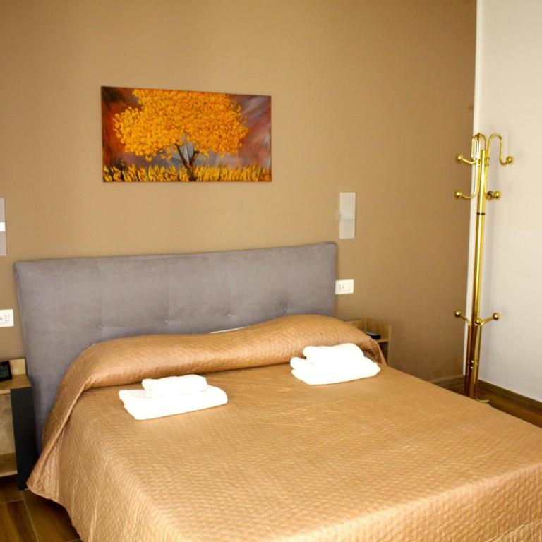 Pleasant stays - Ampia Camera Matrimoniale - 2