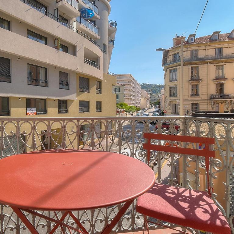Superb 2 Bedrooms, 1 sofabed 3P1 by RIVAEVENT - Apartamento de 2 dormitorios - 16
