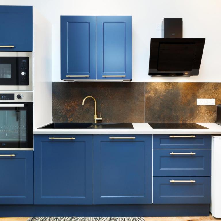 Le Palais d'Aliénor - parking gratuit - Appartement - 4