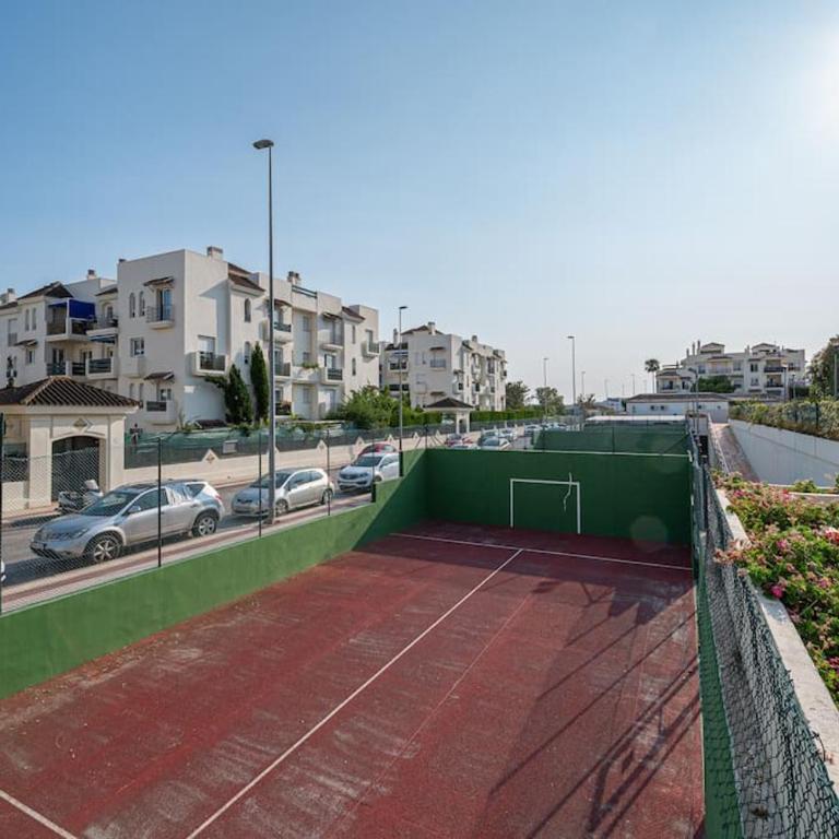 Flat -Puerto Banus Locrimar 3-Pool-Parking - Two-Bedroom Apartment - 30