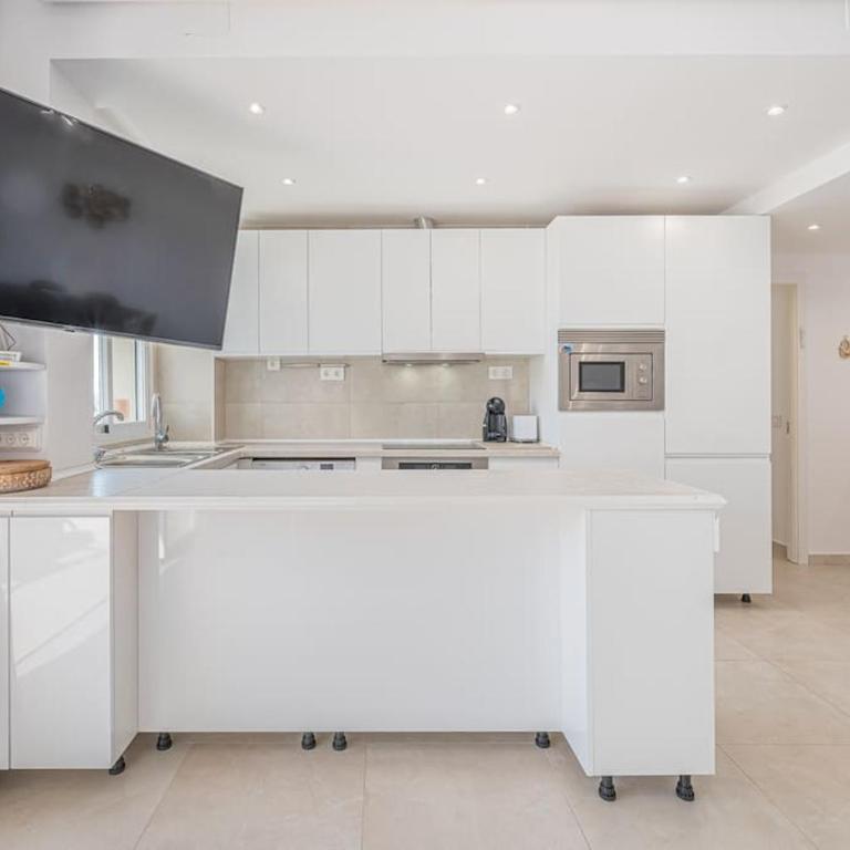 Flat -Puerto Banus Locrimar 3-Pool-Parking - Two-Bedroom Apartment - 7
