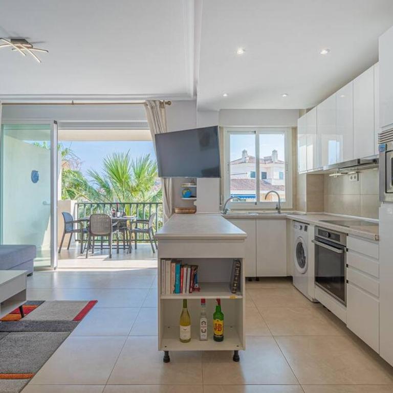 Flat -Puerto Banus Locrimar 3-Pool-Parking - Two-Bedroom Apartment - 41