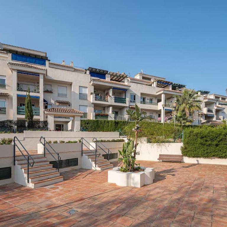 Flat -Puerto Banus Locrimar 3-Pool-Parking - Two-Bedroom Apartment - 48
