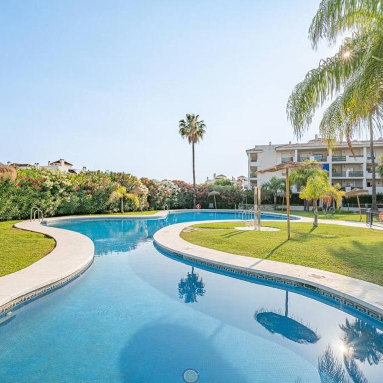 Flat -Puerto Banus Locrimar 3-Pool-Parking - Two-Bedroom Apartment - 1